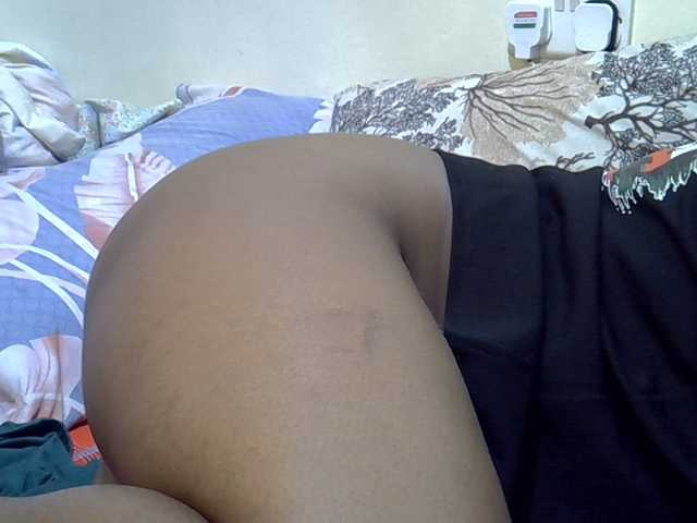 sweetval1 live cam on BongaCams