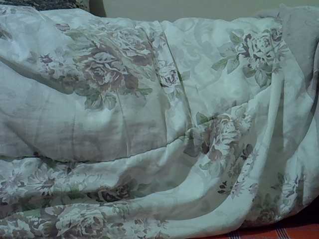 sweetval1 live cam on BongaCams