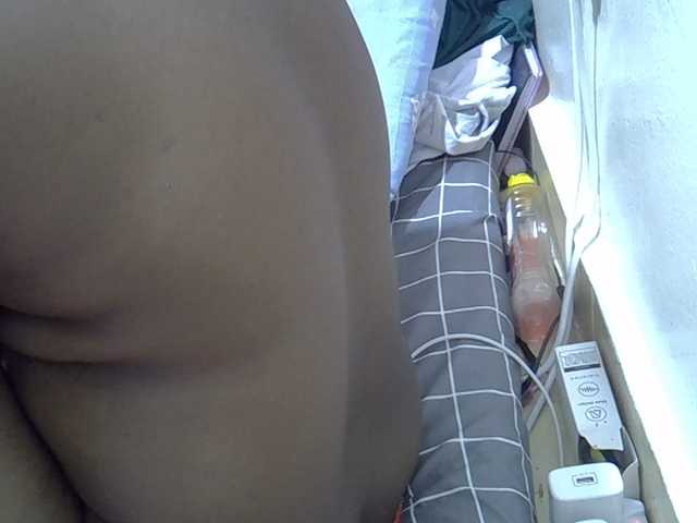 sweetval1 live cam on BongaCams