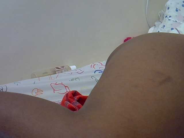 sweetval1 live cam on BongaCams