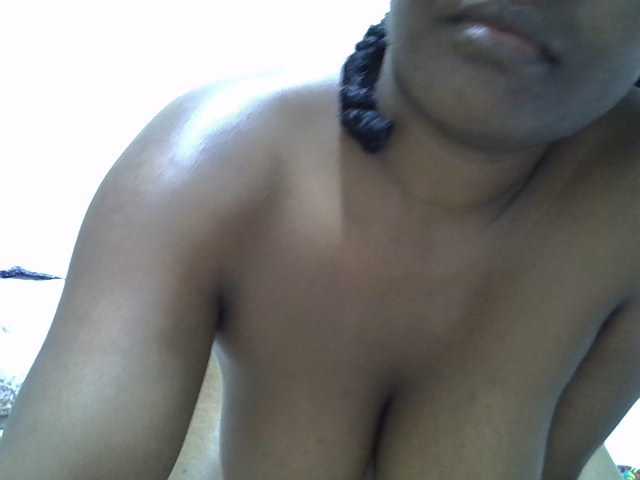 sweetval1 live cam on BongaCams
