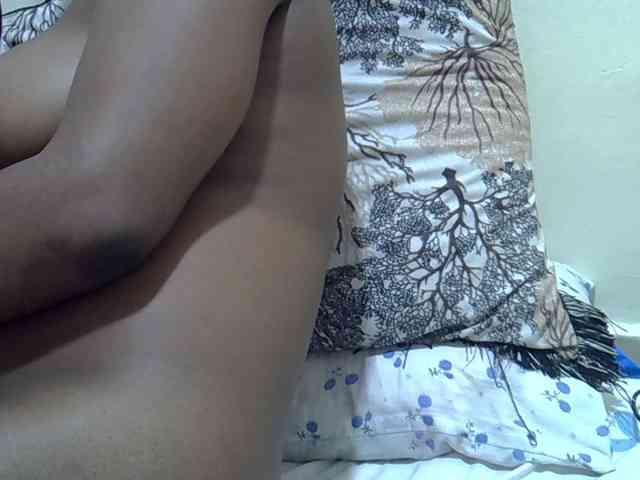 sweetval1 webcam