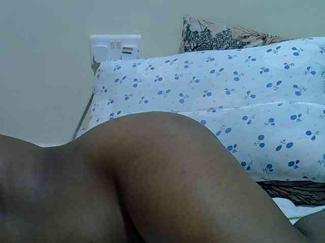 sweetval1 Live Webcam on BongaCams