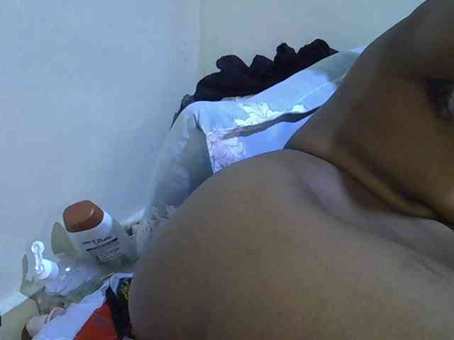 sweetval1 Live Webcam on BongaCams