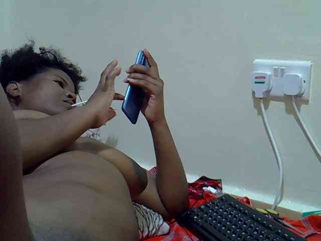sweetval1 webcam