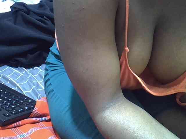sweetval1 webcam