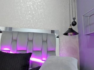 Annie-Pleasure Porn Show