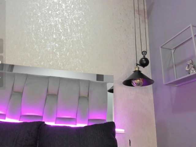 Annie-Pleasure live cam on BongaCams