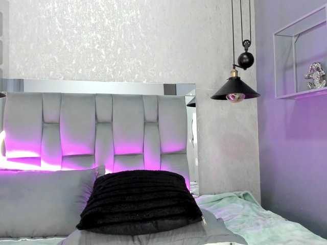 Annie-Pleasure live cam on BongaCams