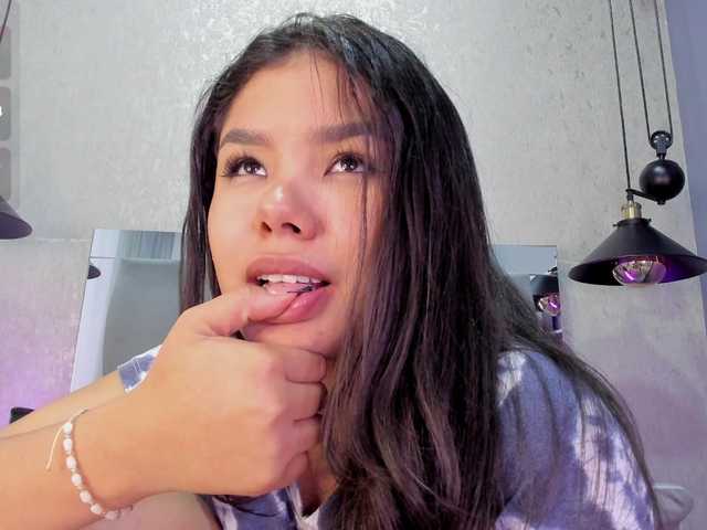 Annie-Pleasure live cam preview