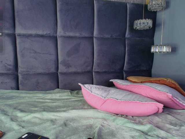 Annie-Pleasure live cam on BongaCams