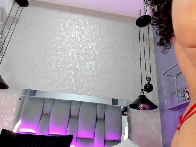 Annie-Pleasure live cam on BongaCams