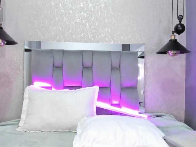 Annie-Pleasure live cam on BongaCams