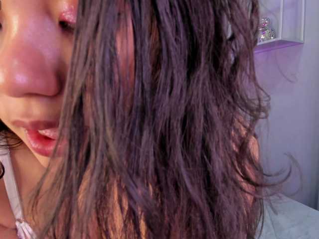 Annie-Pleasure live cam on BongaCams