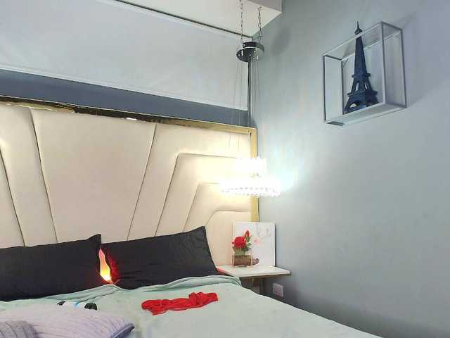 Annie-Pleasure live cam on BongaCams