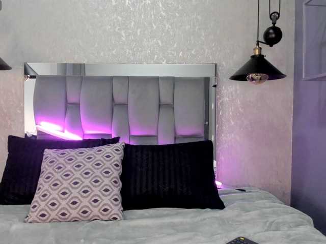 Annie-Pleasure live cam on BongaCams