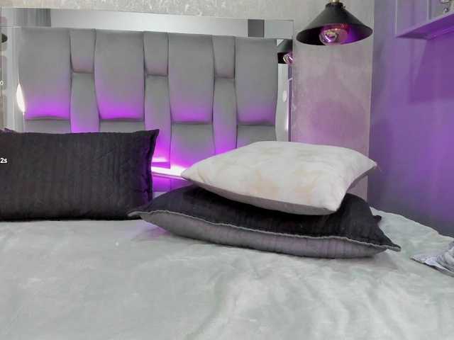 Annie-Pleasure live cam on BongaCams
