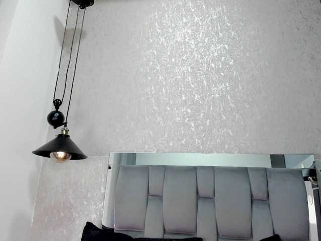 Annie-Pleasure live cam on BongaCams