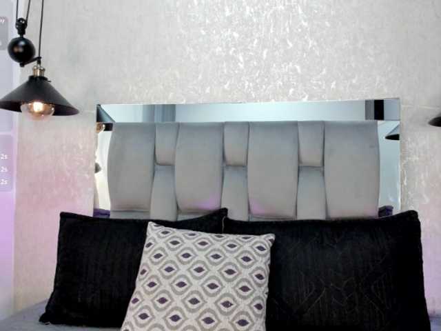 Annie-Pleasure live cam on BongaCams