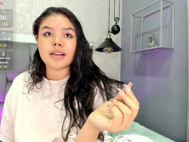 Annie-Pleasure live cam on BongaCams