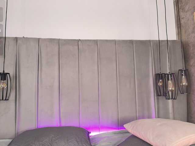 Annie-Pleasure live cam on BongaCams