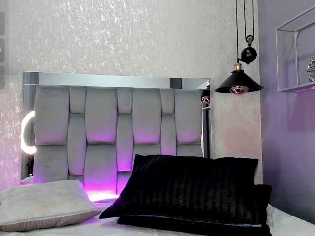 Annie-Pleasure live cam on BongaCams