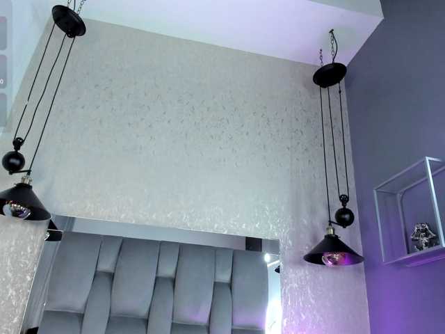 Annie-Pleasure live cam on BongaCams