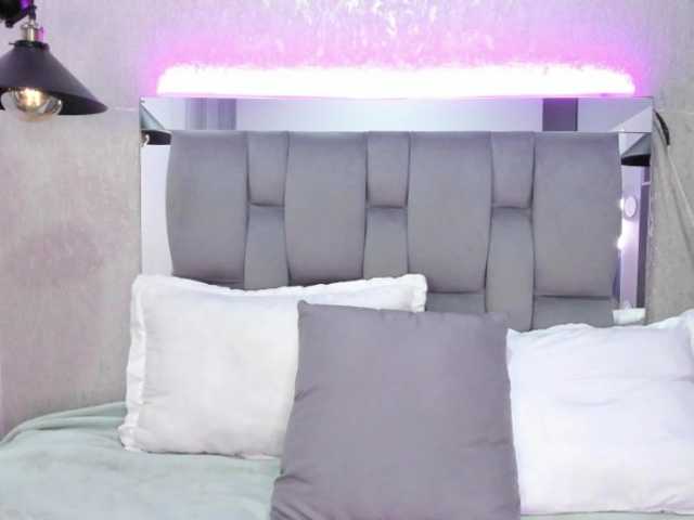 Annie-Pleasure live cam on BongaCams