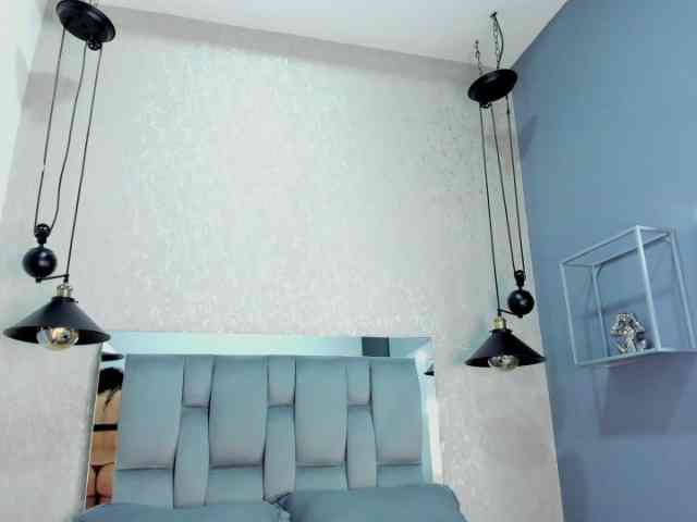 Annie-Pleasure webcam