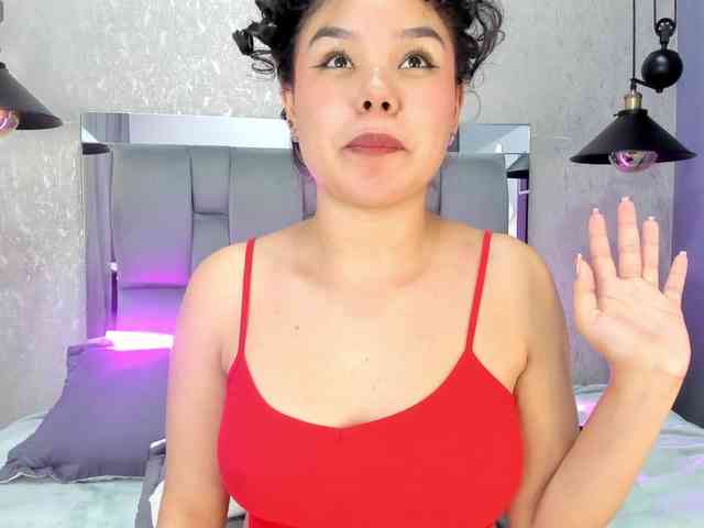 Annie-Pleasure webcam
