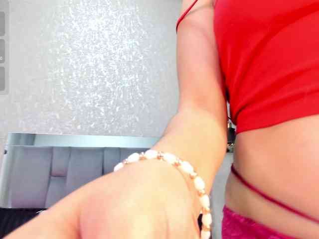 Annie-Pleasure webcam