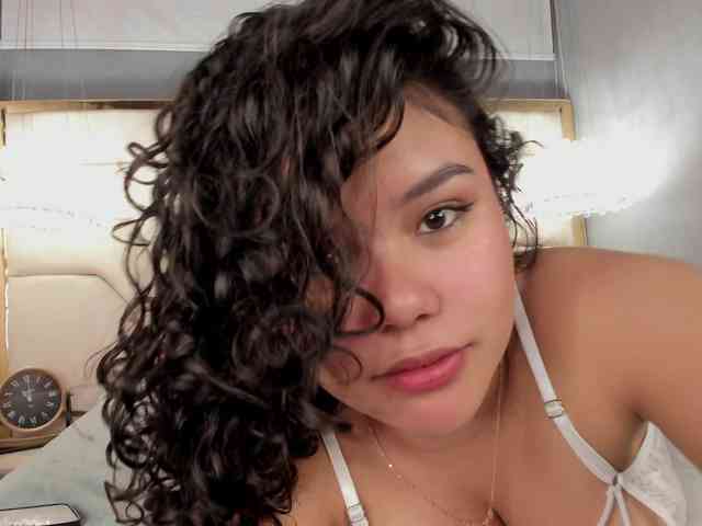 Annie-Pleasure Annie-Pleasure