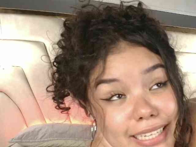 Annie-Pleasure Annie-Pleasure