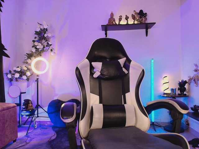 NaugthyBunny