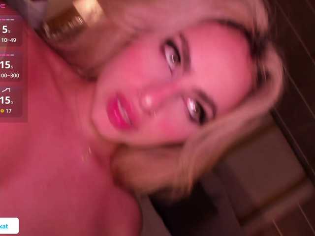 WenFox's BongaCams show and profile