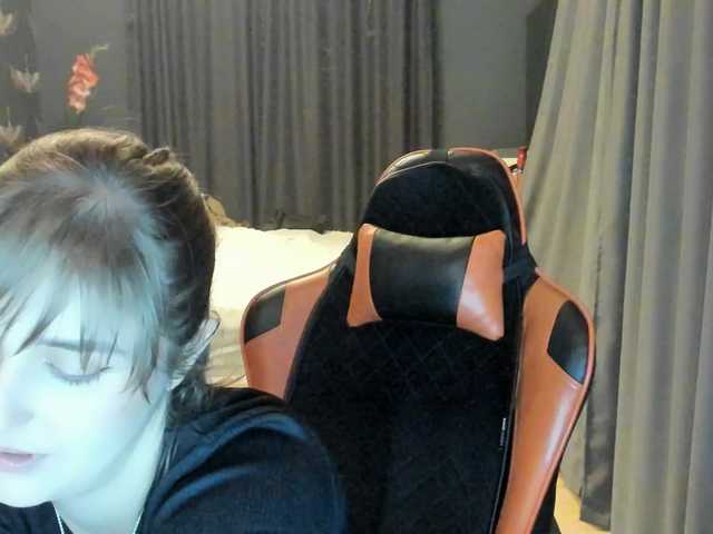 Kamisha live cam on BongaCams