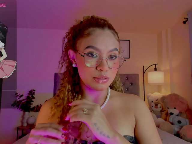 Ximena-sotto live cam on BongaCams