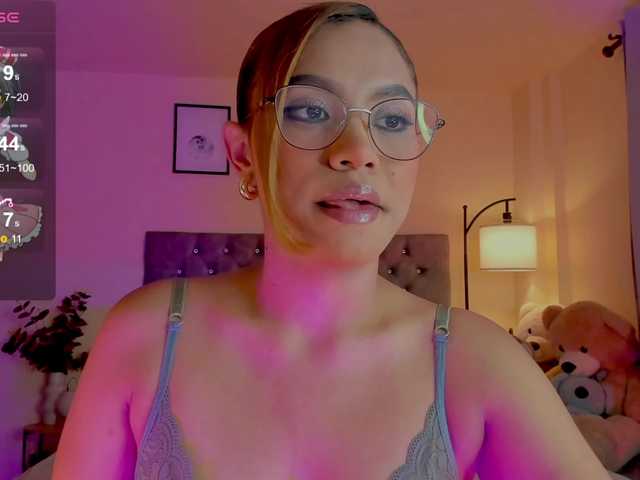 Ximena-sotto live cam on BongaCams