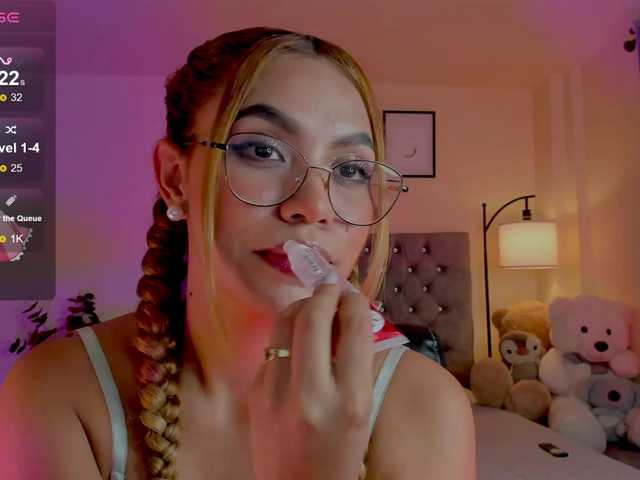 Ximena-sotto live cam on BongaCams