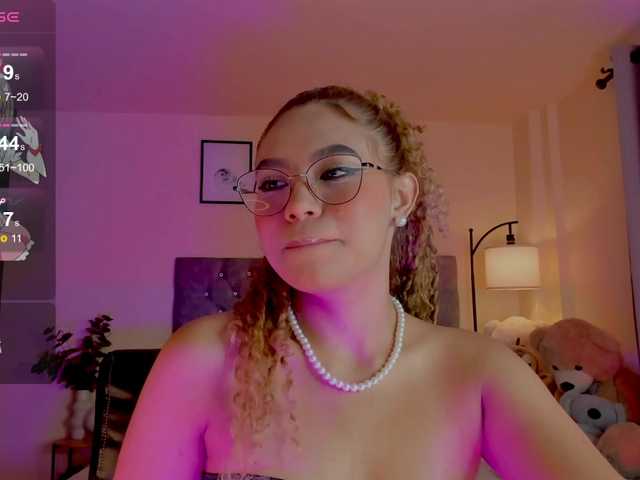 Ximena-sotto live cam on BongaCams