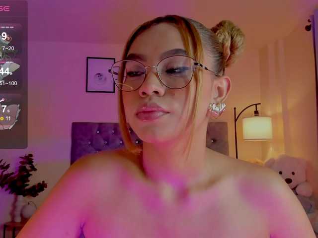 Ximena-sotto live cam on BongaCams