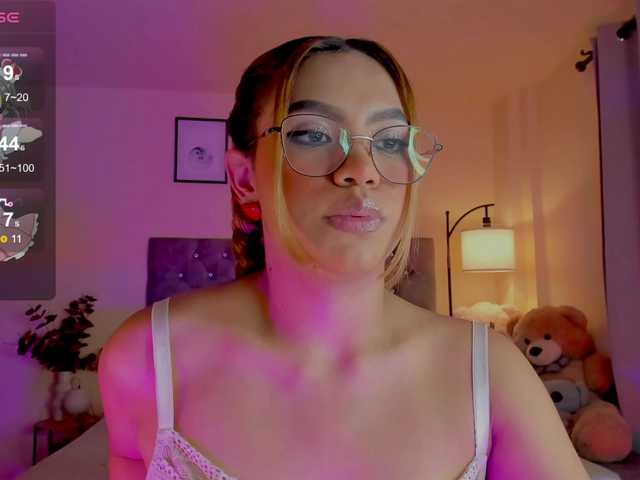 Ximena-sotto live cam on UnifiedCams