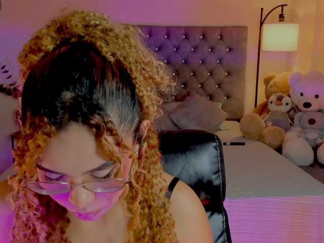 Ximena-sotto live cam on BongaCams