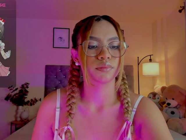Ximena-sotto live cam on UnifiedCams