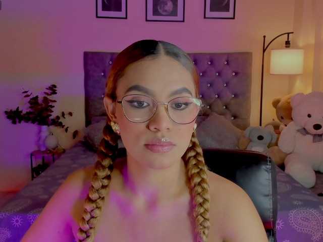 Ximena-sotto live cam on BongaCams