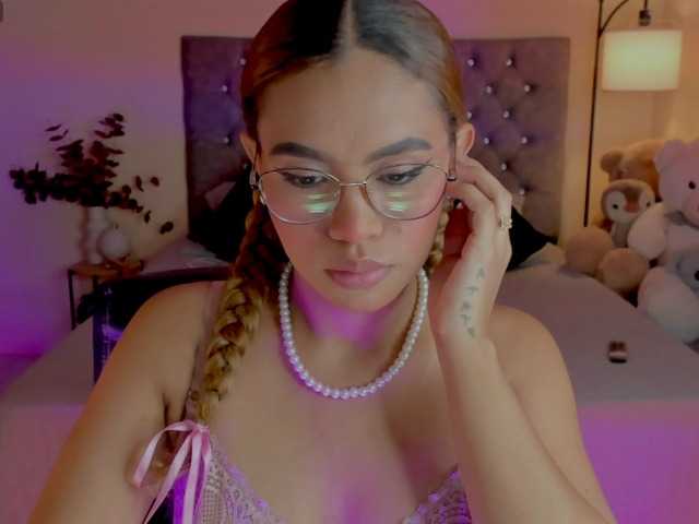 Ximena-sotto live cam on BongaCams