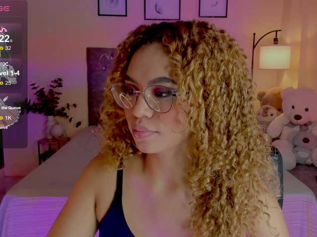 Ximena-sotto live cam on BongaCams