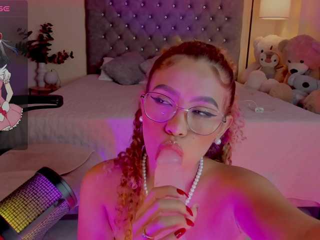 Ximena-sotto live cam on BongaCams