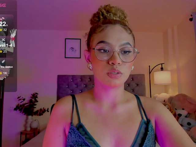 Ximena-sotto live cam on BongaCams