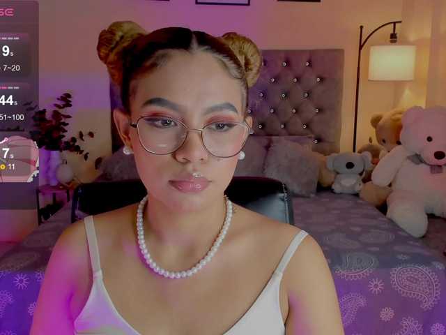 Ximena-sotto live cam on BongaCams